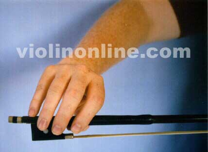 bow hold violin